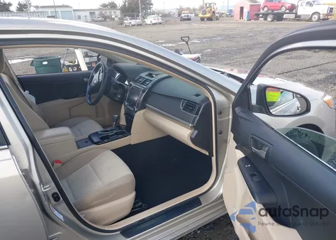 2014 Toyota Camry L из США, поврежденный, VIN 4T4BF1FK0ER369660